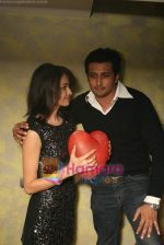 Parul Chaudhary, Yash Pandit at TV birthday bash of actor Parul Chaudhry in Amboli on 11th Feb 2011 (4).JPG